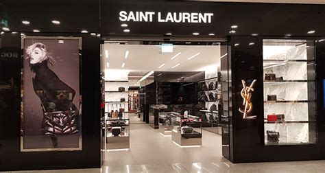 yves saint laurent bari lavora con noi